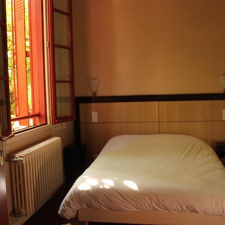 Hotel Le Commerce Mirepoix  Exterior photo